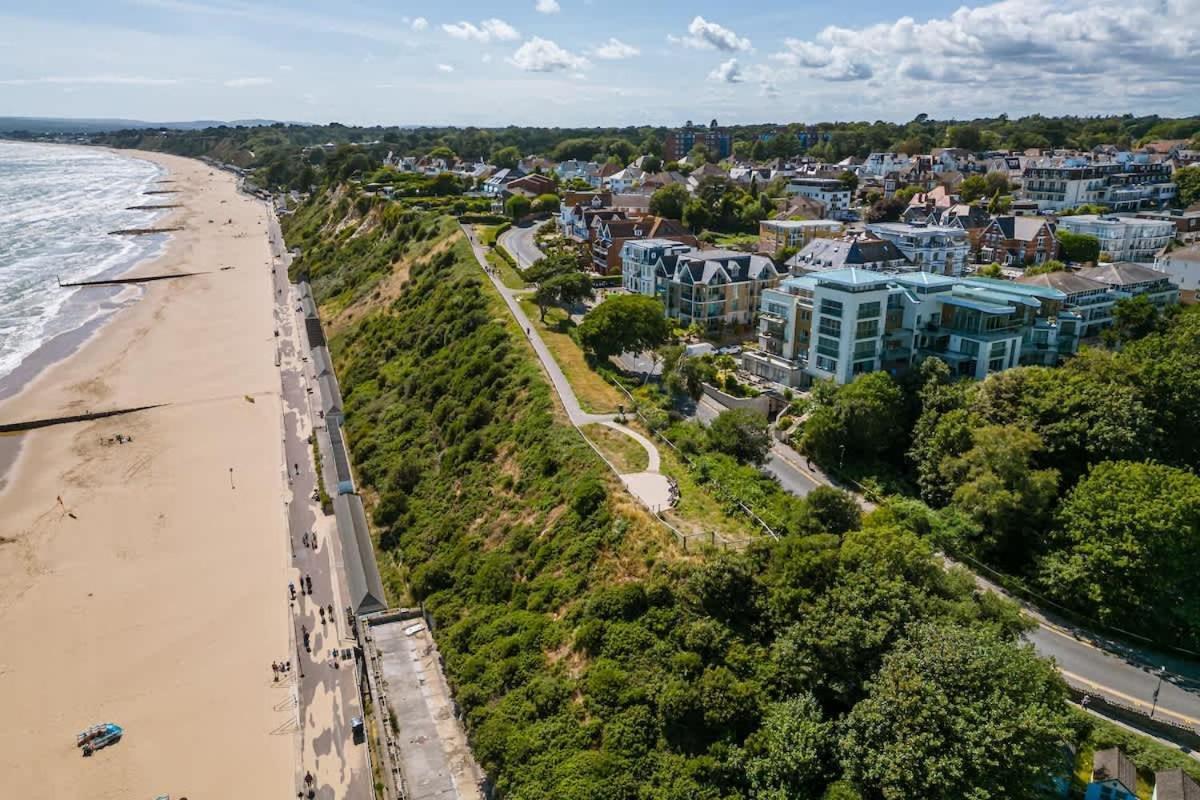 Villa Middle Chine Bournemouth Exterior foto